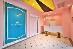 フロントスタッフ